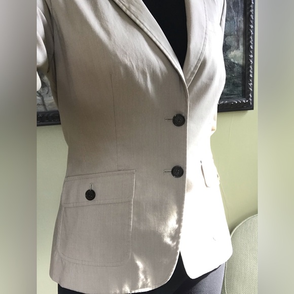 Banana Republic Jackets & Blazers - Summer Sport Coat (Banana Rep tan/khaki with double-vented back)